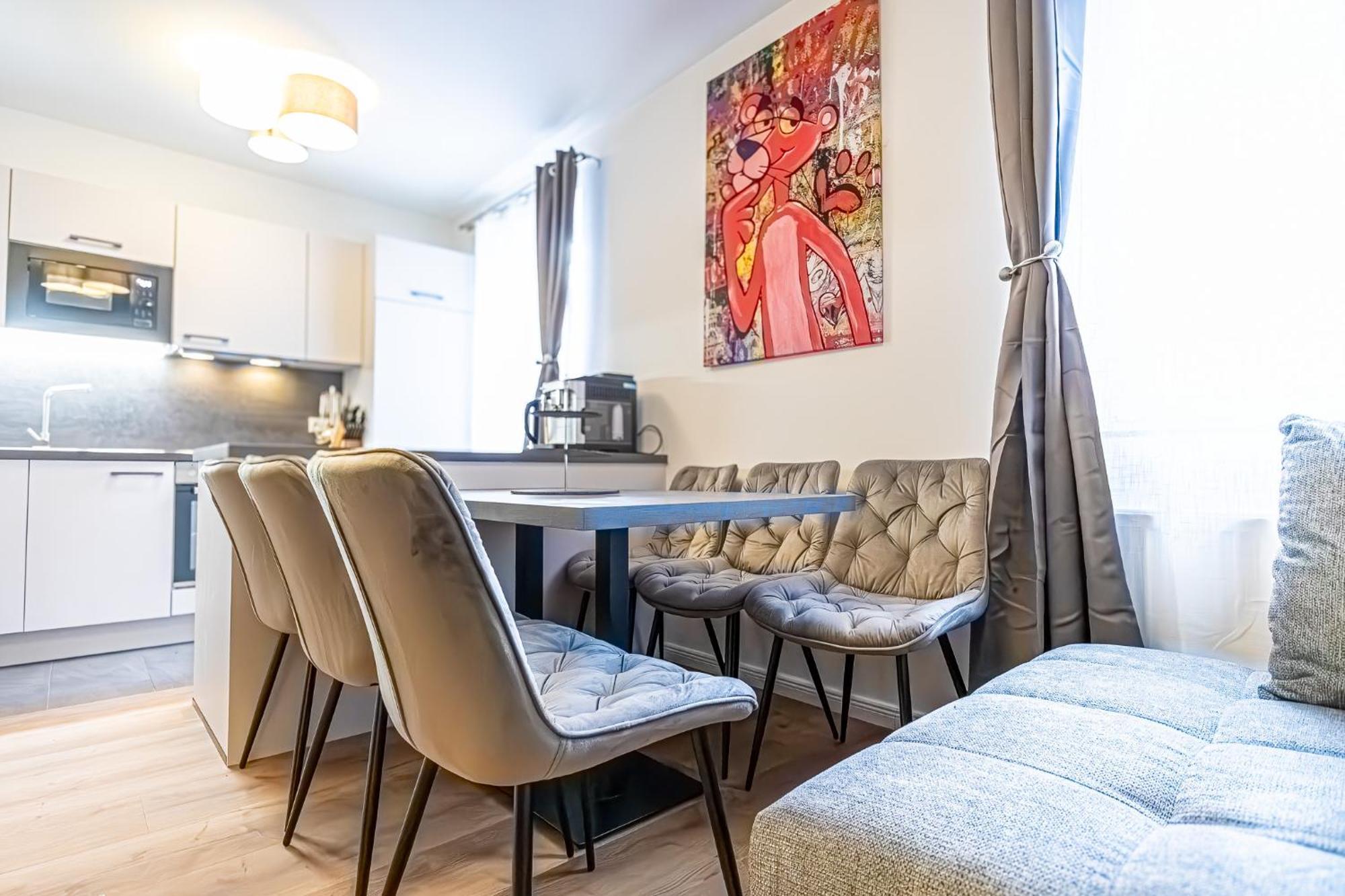 Charming 1Br And 1Lr Apt Modern Design Donaustadt Вена Экстерьер фото