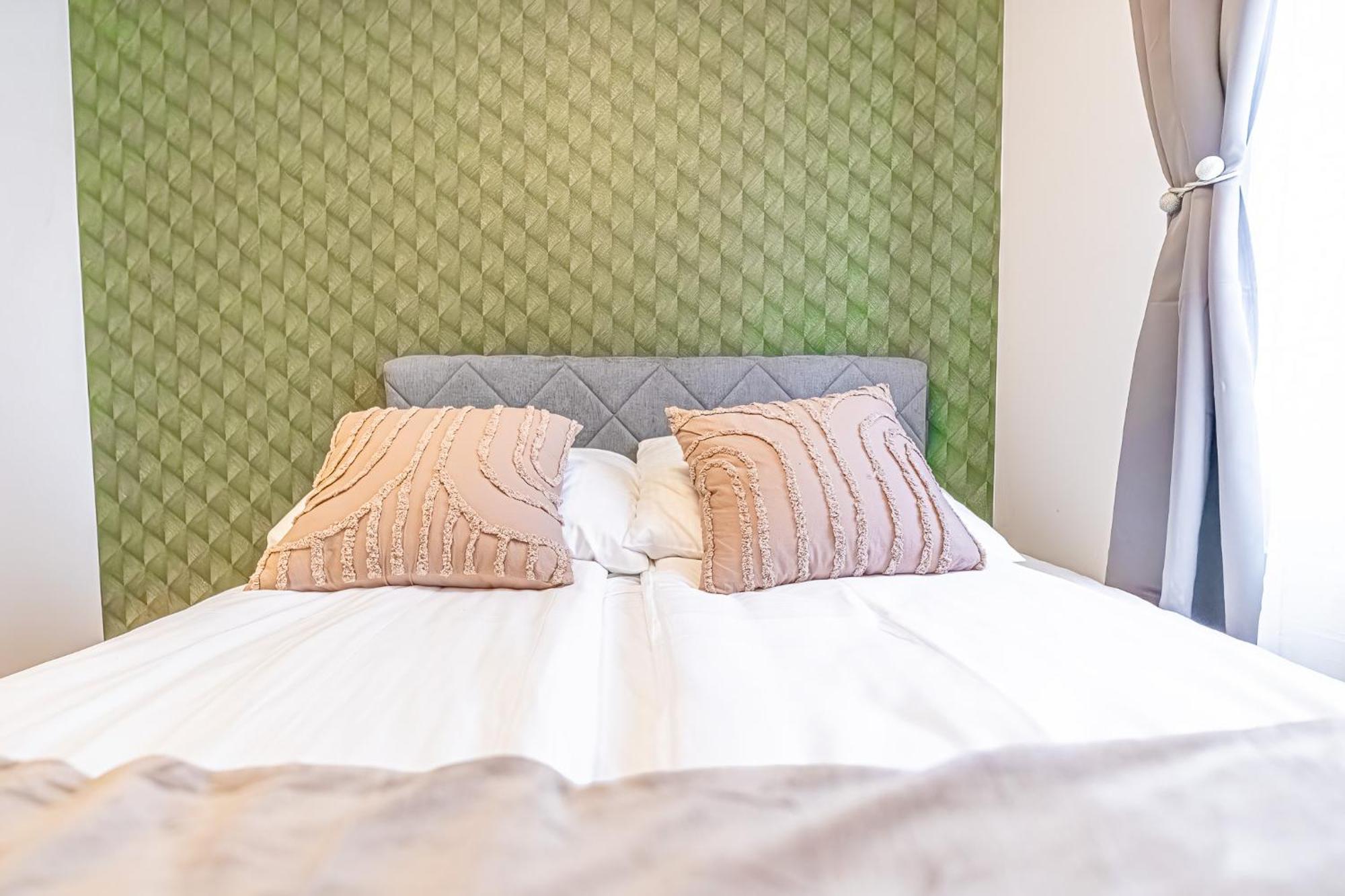 Charming 1Br And 1Lr Apt Modern Design Donaustadt Вена Экстерьер фото