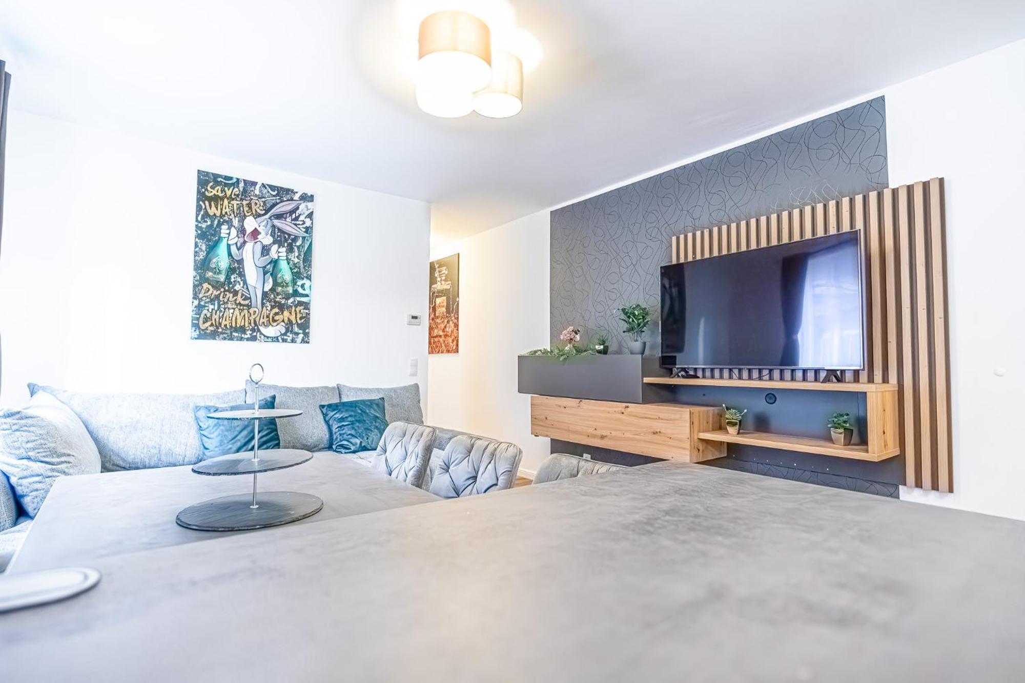 Charming 1Br And 1Lr Apt Modern Design Donaustadt Вена Экстерьер фото