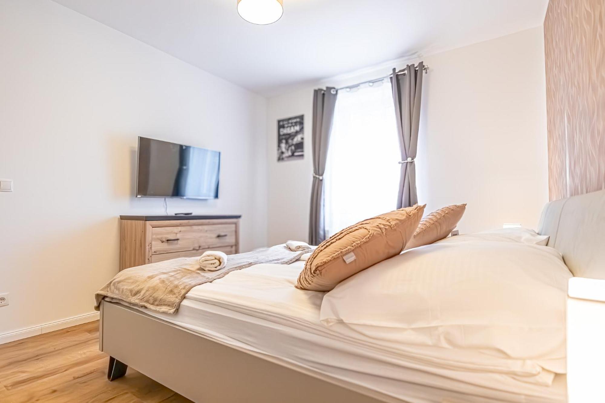 Charming 1Br And 1Lr Apt Modern Design Donaustadt Вена Экстерьер фото