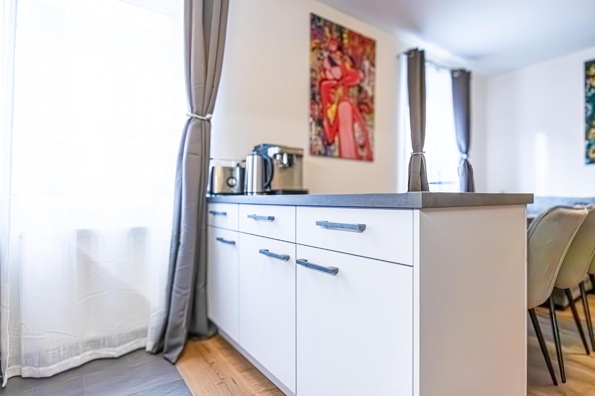 Charming 1Br And 1Lr Apt Modern Design Donaustadt Вена Экстерьер фото