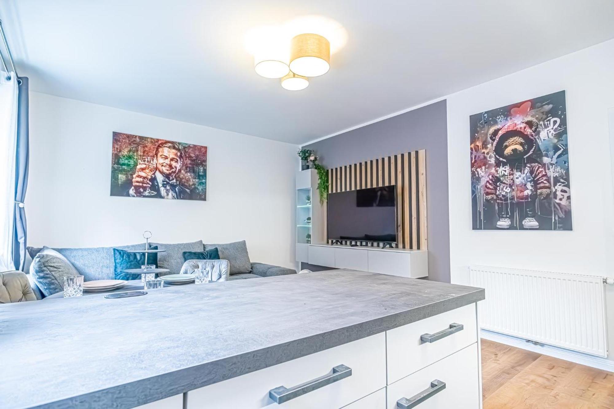 Charming 1Br And 1Lr Apt Modern Design Donaustadt Вена Экстерьер фото