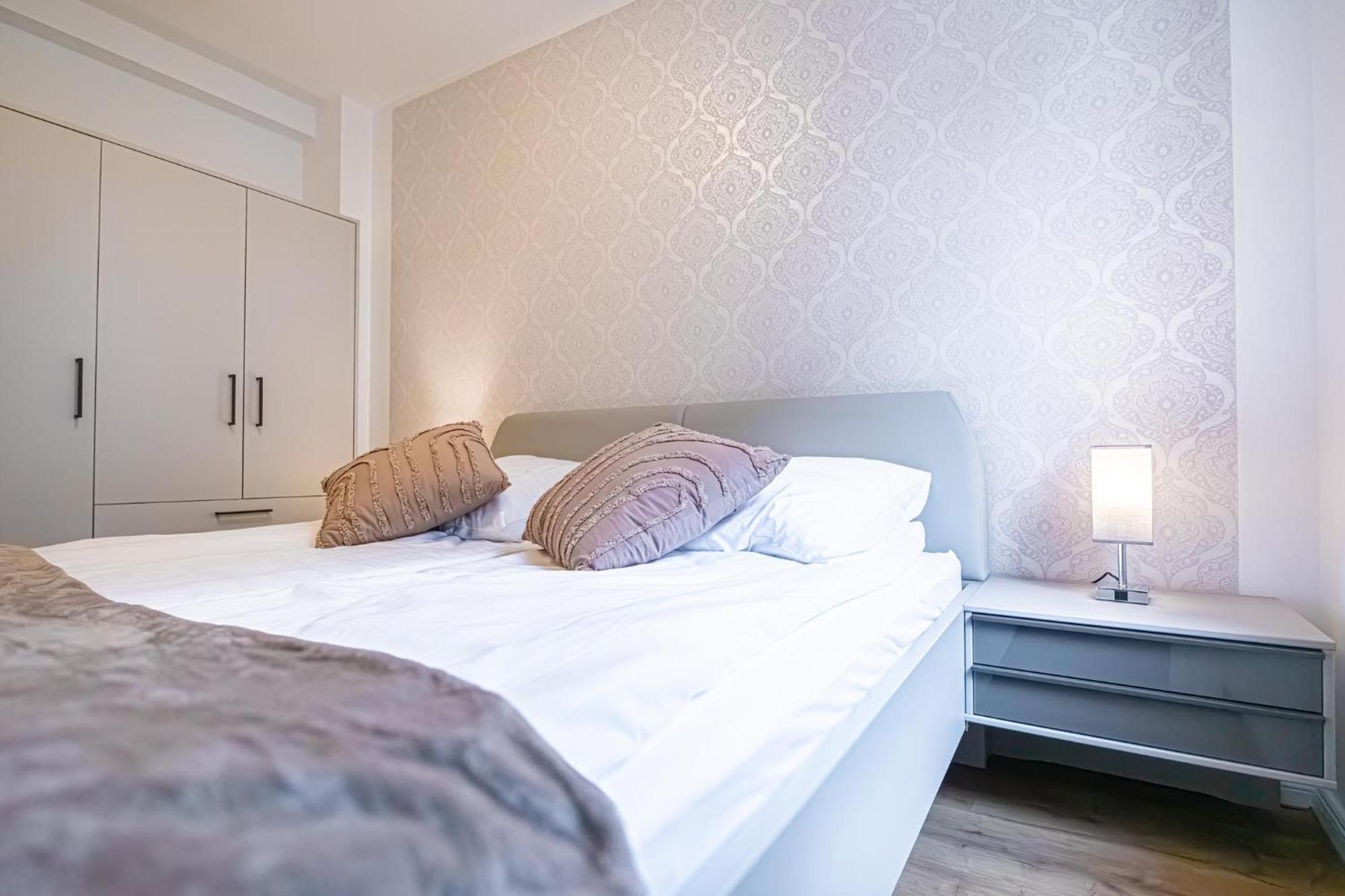 Charming 1Br And 1Lr Apt Modern Design Donaustadt Вена Экстерьер фото