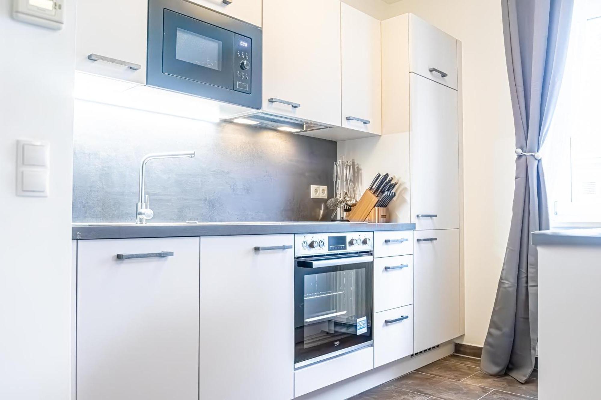 Charming 1Br And 1Lr Apt Modern Design Donaustadt Вена Экстерьер фото