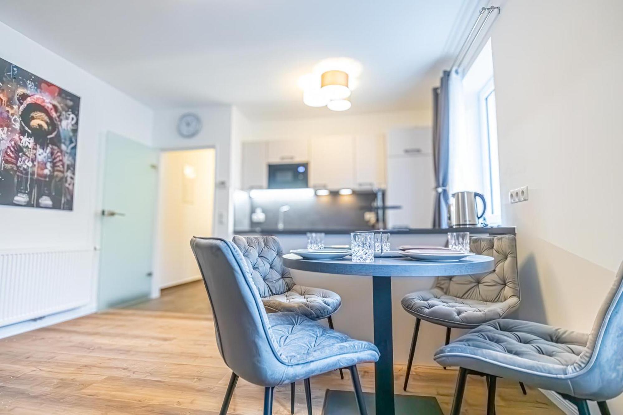 Charming 1Br And 1Lr Apt Modern Design Donaustadt Вена Экстерьер фото